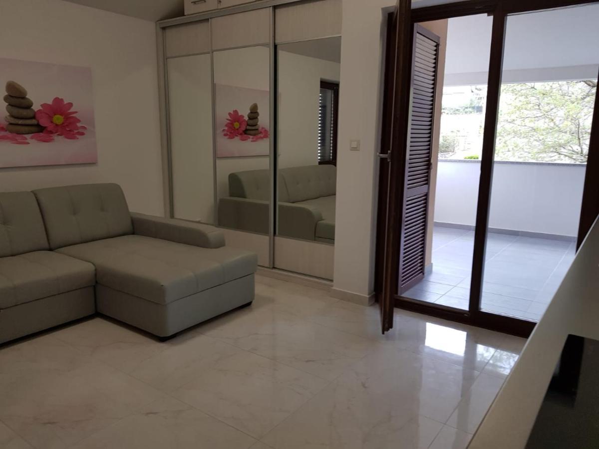 Relax Zone III Apartment มาลินสกา ภายนอก รูปภาพ
